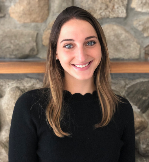 Mia Shoshany Headshot