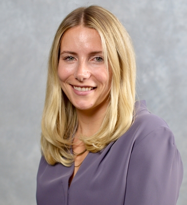 Leigh Kwazny headshot