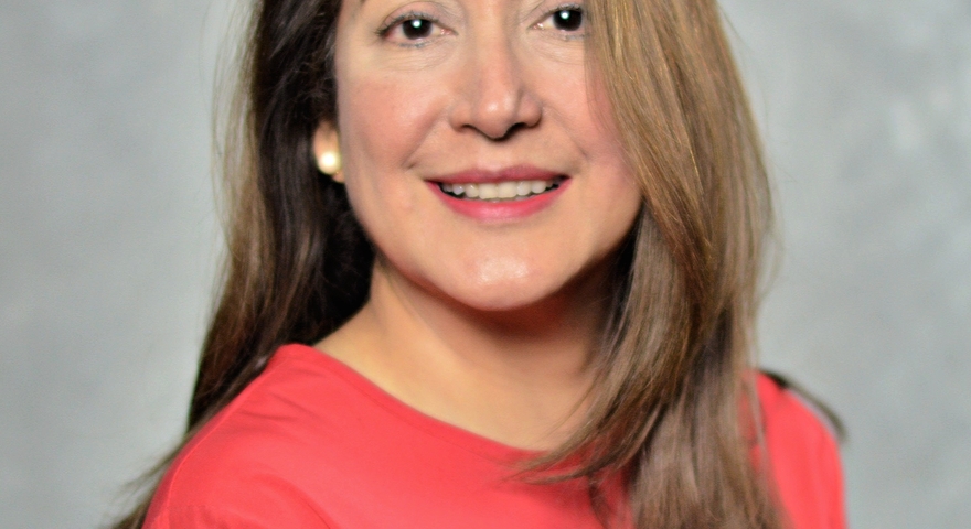 Lata Mc Ginn headshot